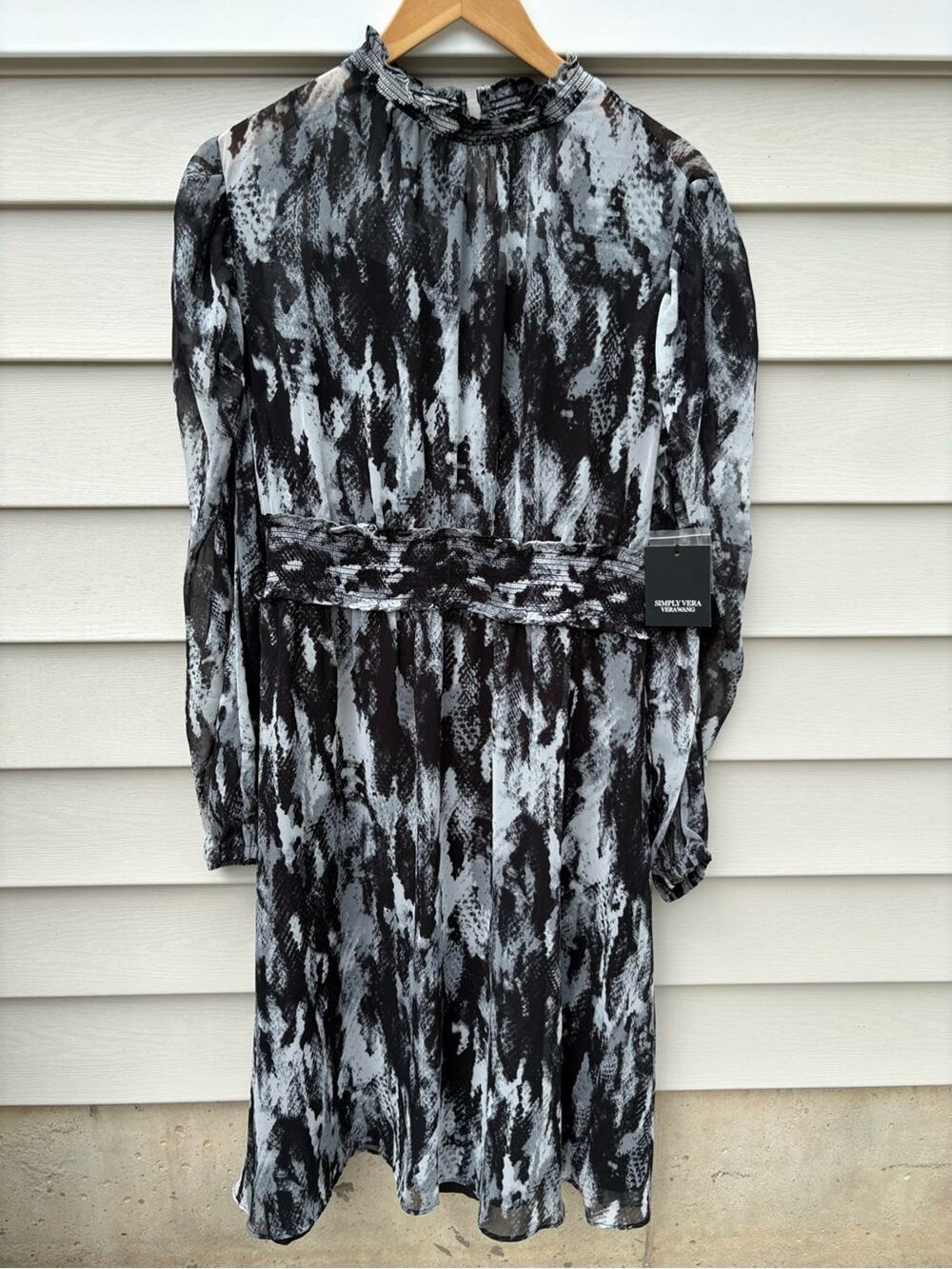 Simply Vera Wang Women's Black & White Abstract Print Long Sleeve Dress size M